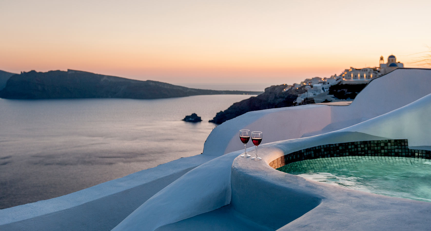 Romance in Oia Santorini at Villa Avra