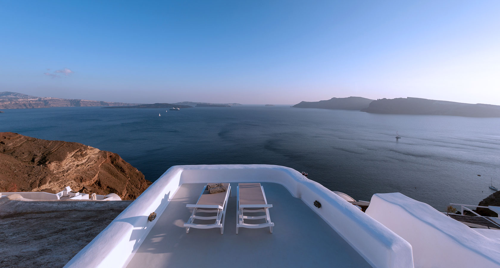 Relax & Enjoy the amazing Sea View in Oia Santorini